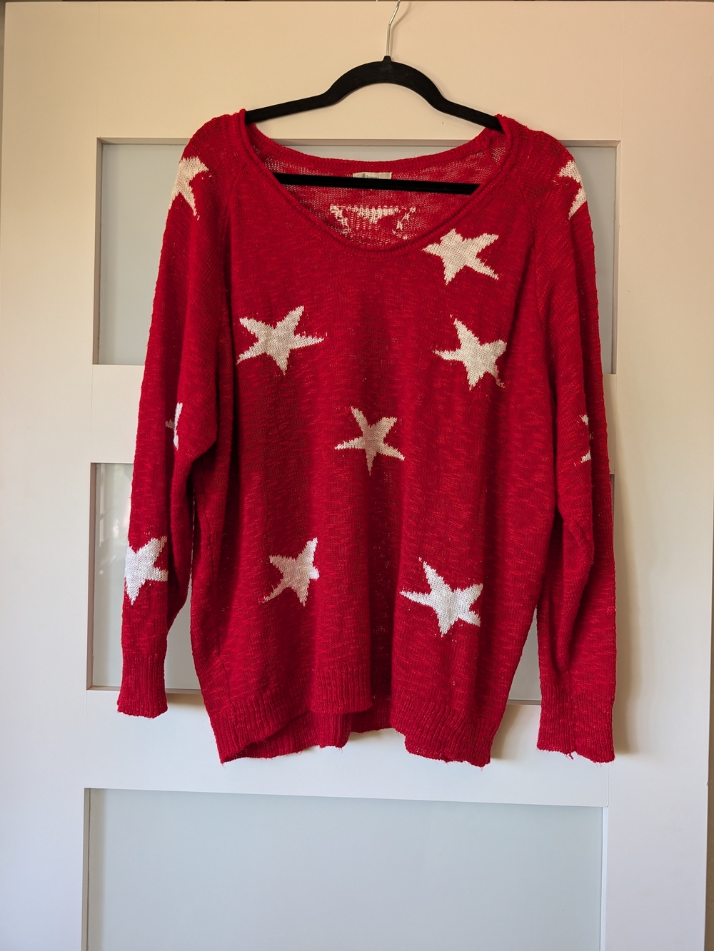 JODIFL Red Star Crewneck Sweater with White Stars